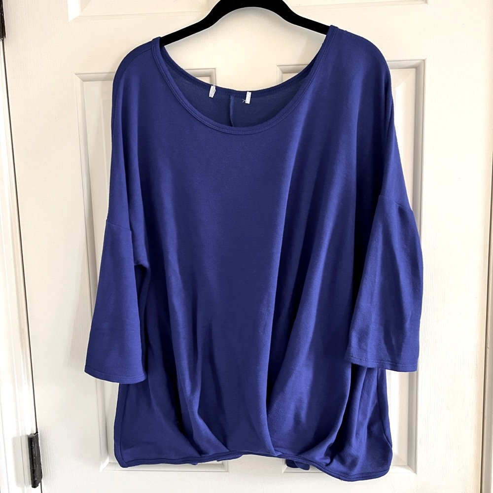Womens Blue Sweater light weight 3/4 sleeves